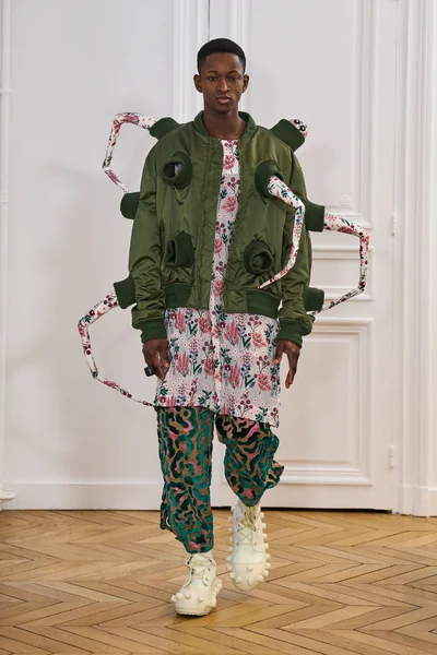 Look 32